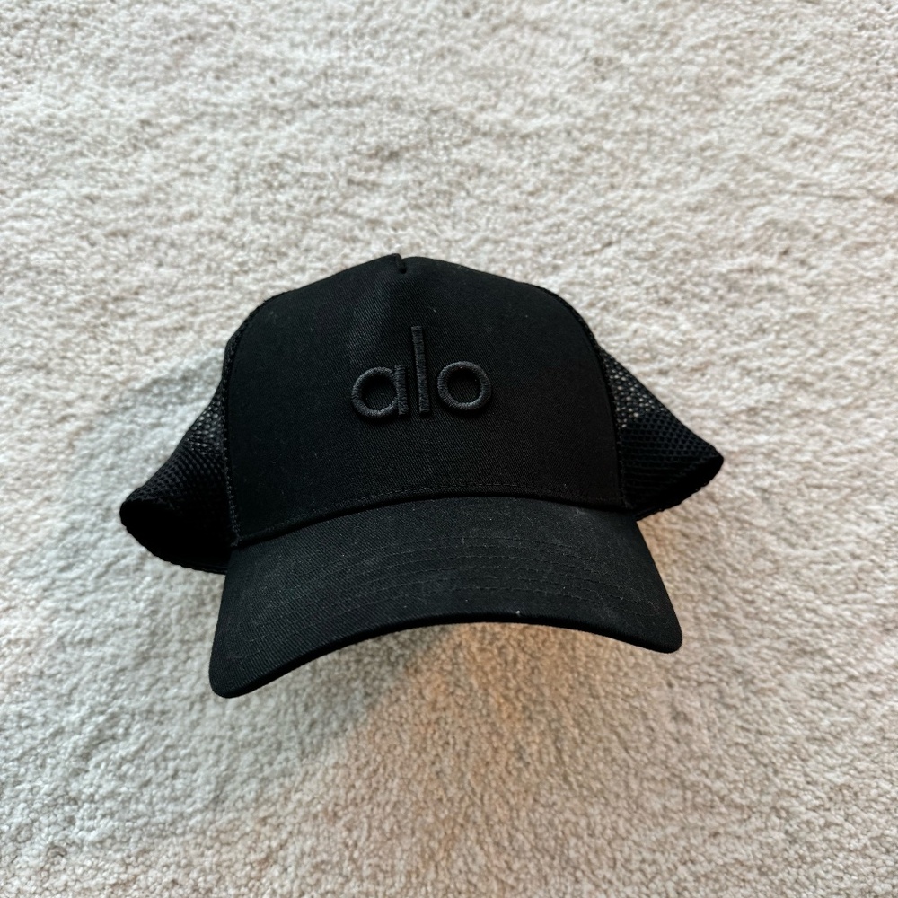 Alo Cap - image 1